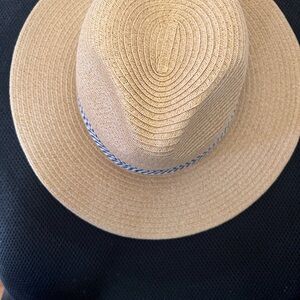 Goodfellow & Co stylish tan hat